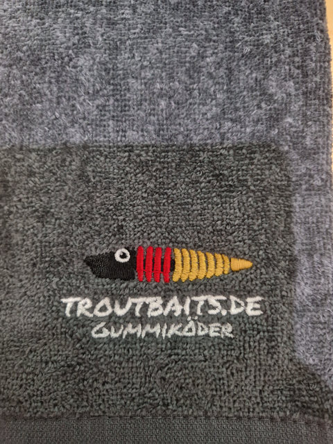 Troutbaits Handtuch